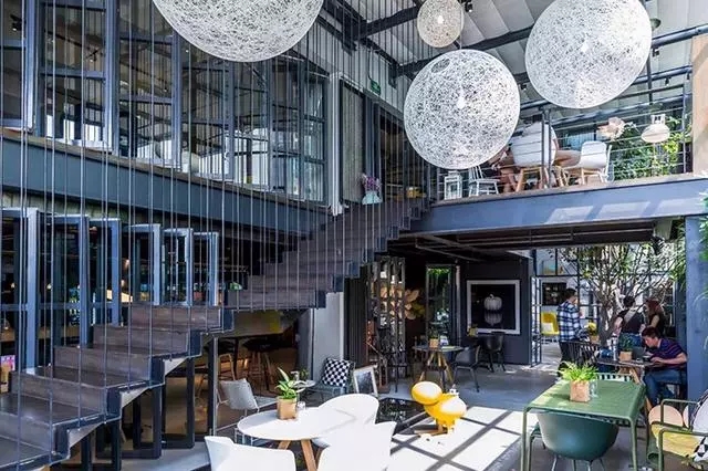 對這屆年輕人來說，“生活”在辦公空間，才是向往的生活