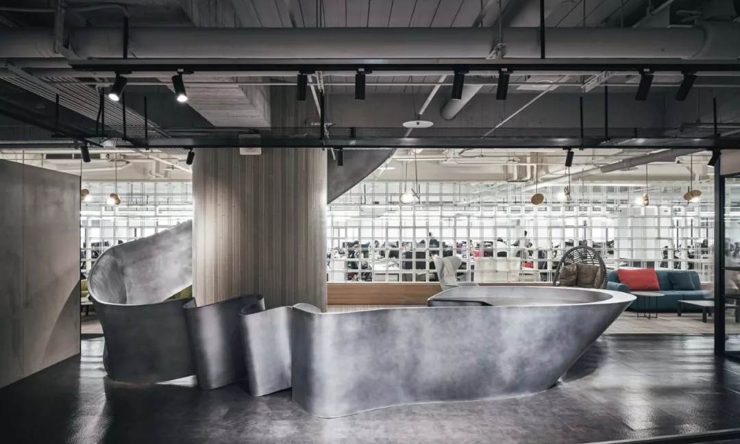 南寧風米辦公室裝修|創意無限 用線條打破辦公空間的界線